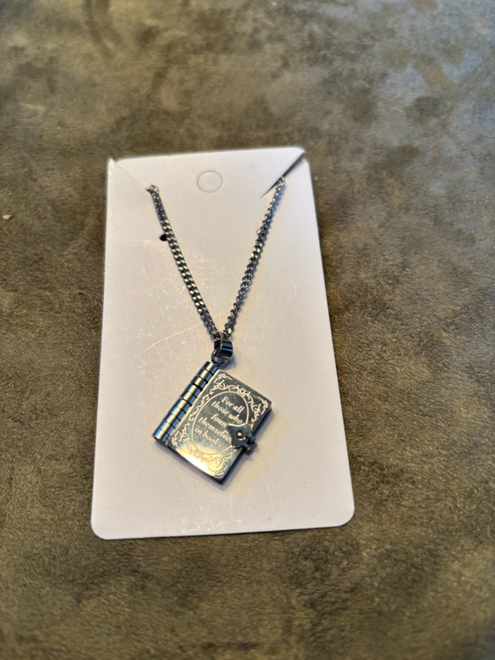 Inspirational Necklace + Mini Book “FOR ALL THOSE WHO FOUND THEMSELVES IN BOOKS” - Picture 7 of 16